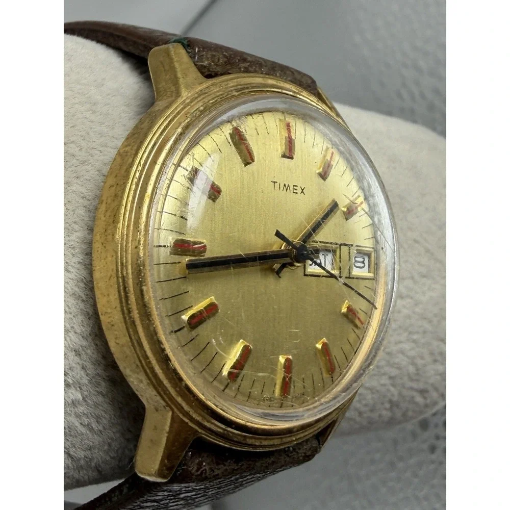 Timex 1976 Mens Mercury Manual Wind Watch 35MM 7.5